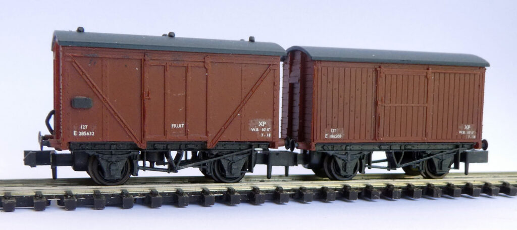 NGSK0670 LNER Vans